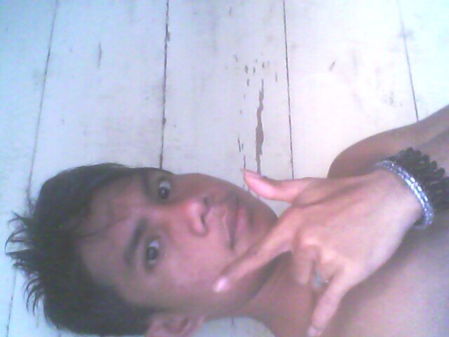 thiarjhie's profile picture. 