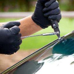 Auto glass repair and replacement in #Roanoke. Mobile service to your home or office. Visit us @ https://t.co/aU6X02VPoP for a free quote.