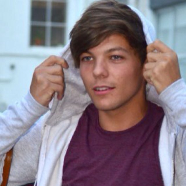 please go follow @payneandhood :)