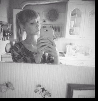 CosmoLera's profile picture. 