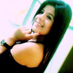 - Sou um copo de vidro, se me impurrar eu quebro, mais se me pizar eu furo! - ♥