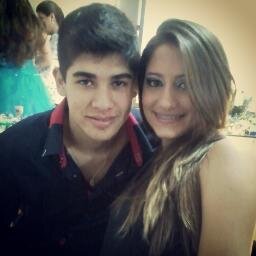 αquelα meniiniinнaa cresceu ' 　　αmαdureceu e αprendeu α ver o mundo 　　　com outros olнos*descobriiu que não vαle α penα' sofrer 　e siim aprender com os própriios
