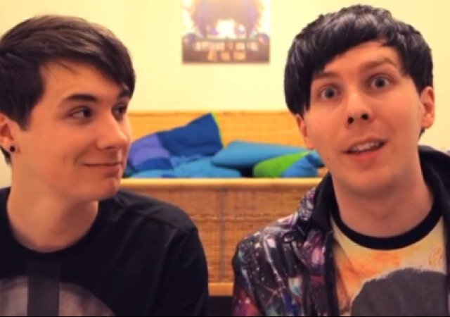 I love 2 youtubers who dont know i exist welcome to my world