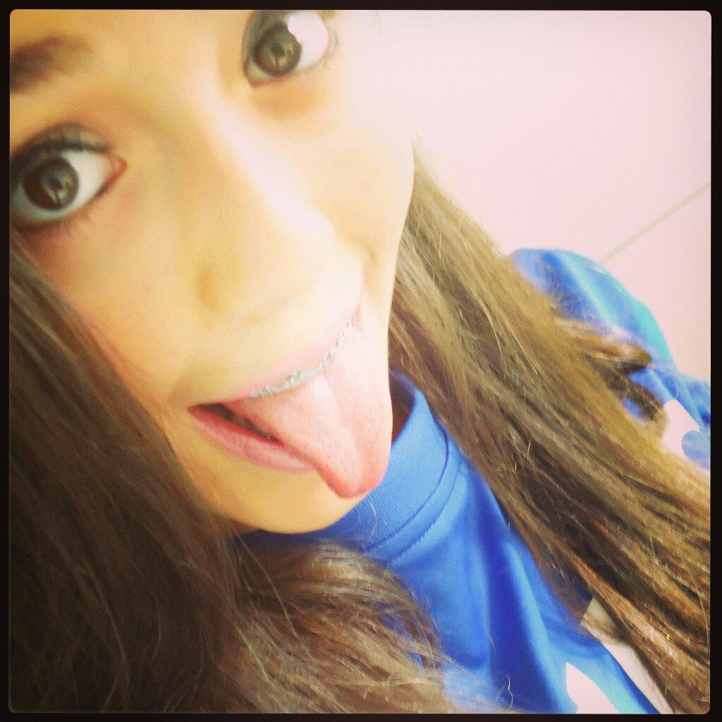 Poderosa, eu sou quase um anjo'! ;$ :)