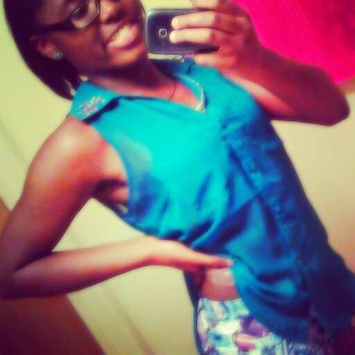 Single x not looking but follow me on instagram @Simplyy_Drayaa