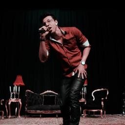 Sou anjo e mendiga! Meu twitter: @DanniellyArauj0.