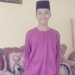 Azlan -- 14 Y/O -- WECHAT = azlanpg66
