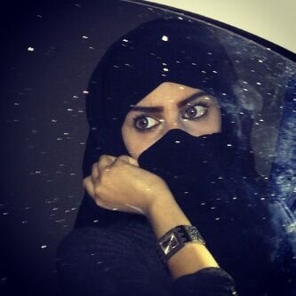 ﺍﻟﺨﻴﺒﺔ ﻫﻲ ، ﺃﻥ ﺗﺤﺐ ﻗﻠﺒﺎ ﻭﺗﻜﺘﺸﻒ ﺃﻧﻪ ﻏﺎﺭﻗﺎ ﻓﻲ ﺣﺐ ﻏﻴﺮﻙ ♡.