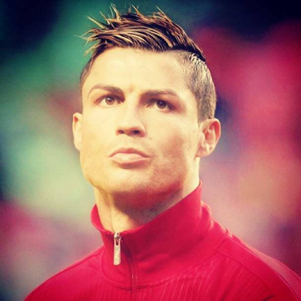 lenda_cr7's profile picture. Cr7 mais que um simples jogador de futebol, já é uma lenda!