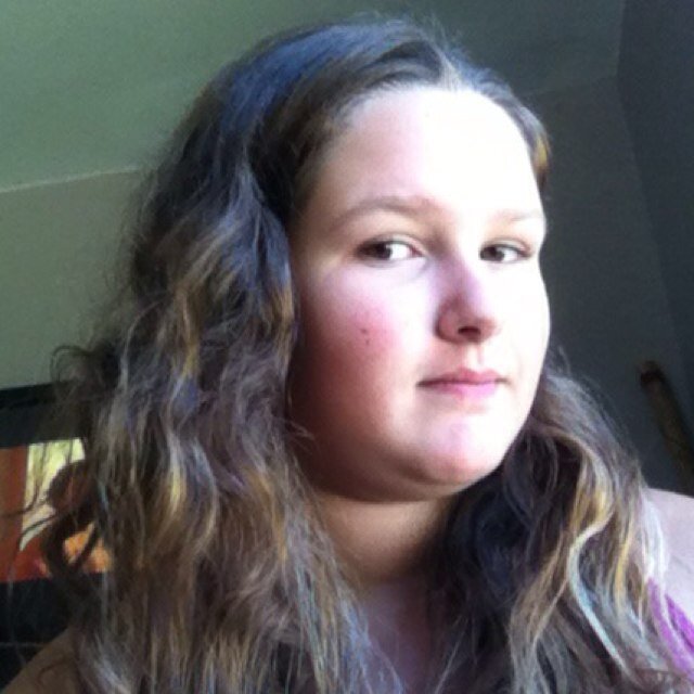 Hey! Cute as a botton every single one of ya! I'll Follow back if you follow :P