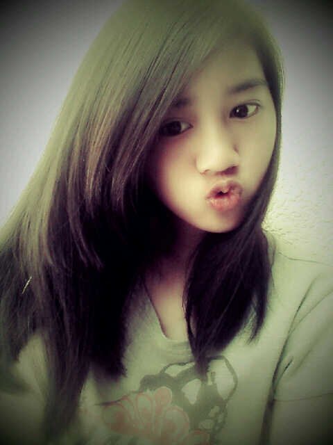Live simply . Dream big . Be grateful . Give love . Laugh lots ♬