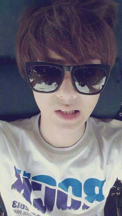 CNBLUE's drummer. 안녕하세요
