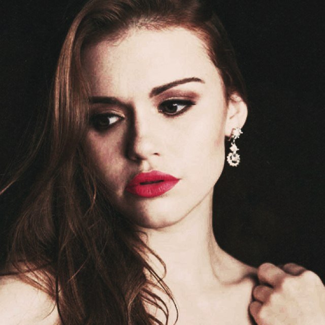 Lydia Martin here, Im a genius in heels. Mess with me and I will claw your eyes out. Thats all, ciao! |RP|TW|@JustUnclePeter is my boob|#LS|#Pydia|#PetersPack|