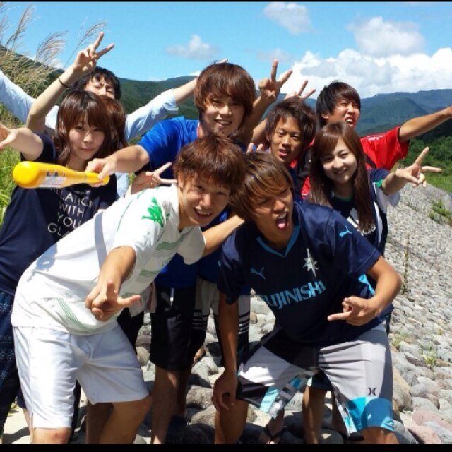 Fujisawa West/Musasino University/Z-TON/soccer/basketball/vollyball/Cobra Starship/KESHA/Bruno/1D/Avril
                  *Bale respe*