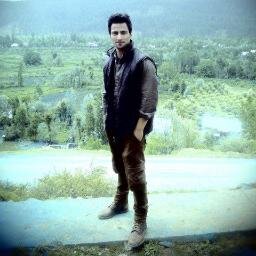 ******I'm just the normal one who wanna be free...Love what I love& hate what I hate*****