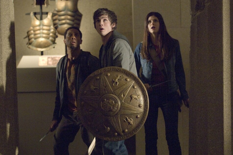¿Os gustaría seber como murió Tresh? o ¿Cómo se libró Rue del baño de sangre? A mi si. Superfan de Percy Jackson, de Divergente y de Harry Potter.