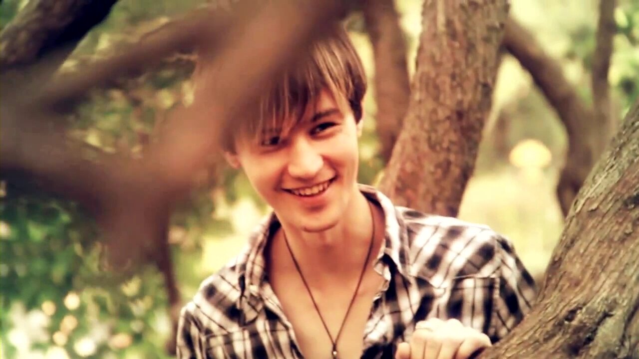 Dmitry Gordo is a russian pop singer, song-maker and producer.