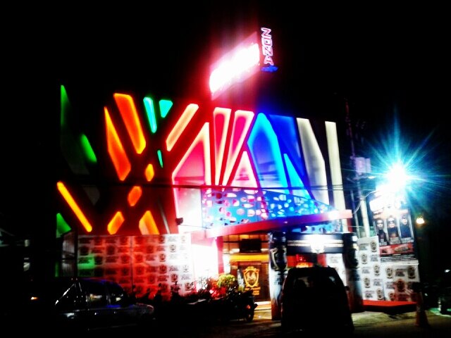 Jl.AbulHasan No.10A Samarinda|Telp: 0541-743203|Email : zonacafe@yahoo.com|Selamat Soreee Zona Holic!!!