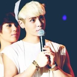 คิ ม จ ง ฮ ย อ น หล่อใจดีเลี้ยงหมา(?)   #finfam