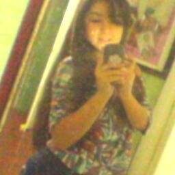 nasci para seer feliz e nuum perfeitaa
