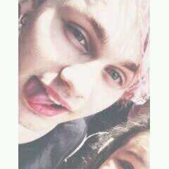 ☼I fell in love with Michael Clifford the way you fall asleep. Slowly, then all at once☼