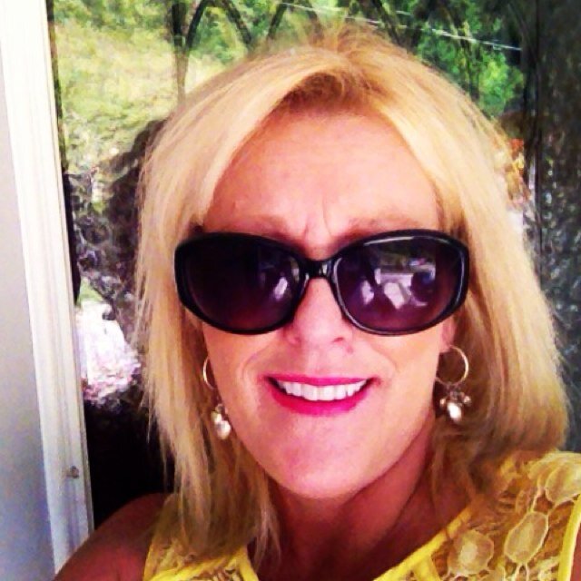 mother of two wonderful children. 1 son and 1 daughter.  I enjoy everything, life is a joy ride, enjoy it. Live, love, laugh!