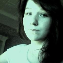 I'm Dredtioner3 and I love One Directon :**