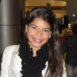 Eu Amo a Larissa Manoela Taques Elias Santos eu queria q ela e a Maisa fossem minhas bffs eu sou Fanatica pela Larissa Manoela ninguem é mais fã dela q eu

Eu