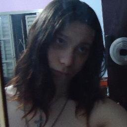 Eu poderia lhe dizer mil palavras sobre mim, mas prefiro lhe deixar o ar da duvida...