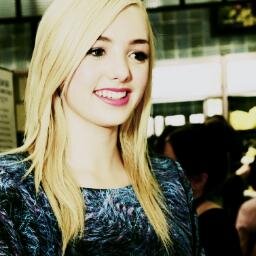 First spanish account about @PeytonList. We're here supporting this amazing actress. Peyton followed us {8/3/12} BEST DAY EVER.♥