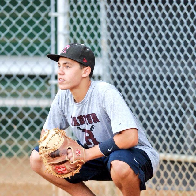 ⚾ America's past time #baseball. High School #ballplayer who doesn't give up. #teamfollowback. Diehard Phillies Phan #bleedred