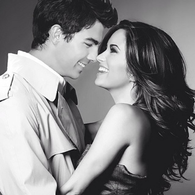 Happily married to Joseph. And proud mother of Noah Caleb, Jacob, Bailey & Sophie. |@joseph_fake 072513, 080113, 021014|
