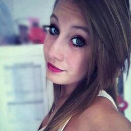 Imen27Imen's profile picture. 