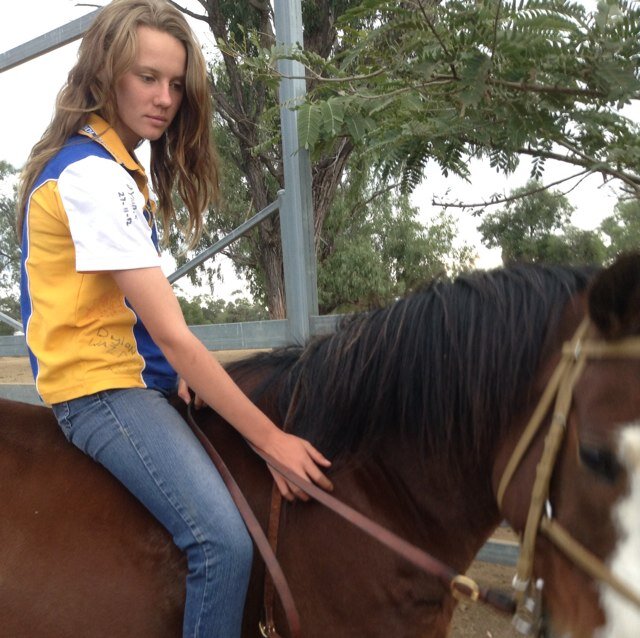 Smexy_anthia's profile picture. My name is Anthia and I'm 15 im pree chilled out kinda girl... i like listen to music and i own 16 horses and i live on a station in AUS! True blue AUSSIE (: