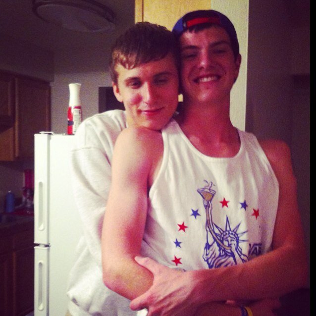 CallMeRed1995's profile picture. 