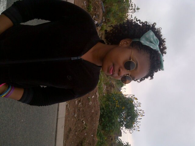 Minenhley's profile picture. 