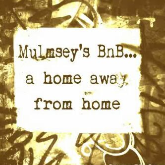 A home away from home| 10km away from SunCity and 5km from Pilanesburg National Park/Manyane game Reserve...bookings mumbnb@gmail.com cell:0826676869/0769022920