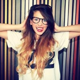 Nina é minha vida e Bella te amo  Torri minha princesa  Jenny mina fa  EU AMO VCS TODAS  

MINHA SEGUNDA CONTA   @zoella_sincera2