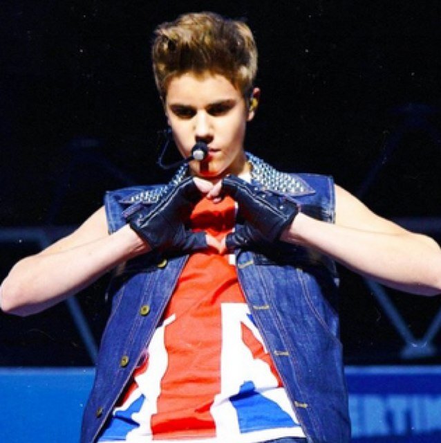 It_Charleen's profile picture. http://t.co/LS9sheFGjR 
I love justin xxx
Belieber since 009 till i die xxx