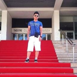 Love me as I am and not as you want! @-}---- si tu veux me stalker, follow moi #TeamSkate