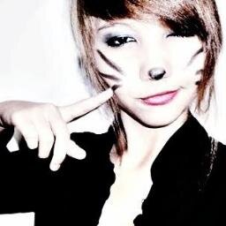 Melissa, ariana, 18, sucrilhos, sex drugs and rock n' roll! Scream, shout, scream, shout.