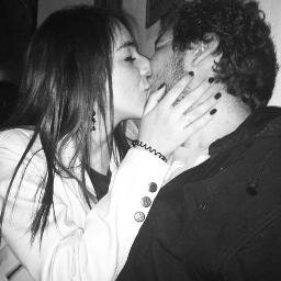 Eu sou apenas um pobre amador apaixonado,um aprendiz do teu amor.