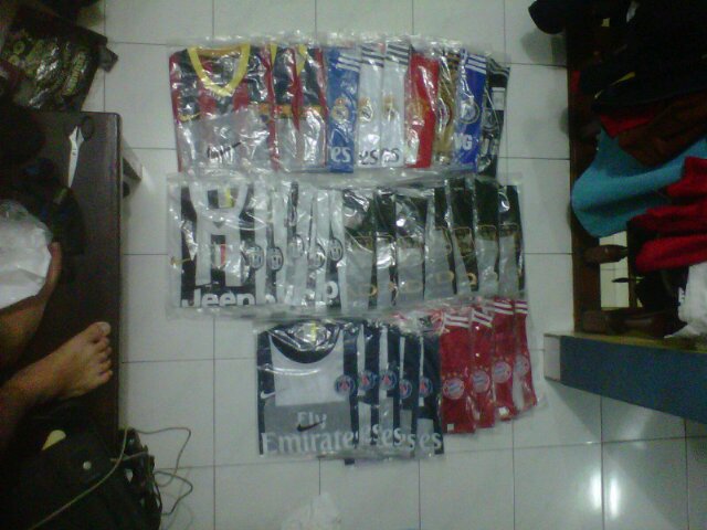 ready stock jersey grade ori,aaa,ladies,kids,jacket football.LOW price!!! 280e4b3e / 087871021787 partner of @costumeFUTSAL owner: @hellokribo