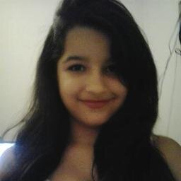↔Deus↔  ♥Sempre♥ 
 → Chocolate.Coca ,,Ruffles,etc etc, ←
 →  Pateta ,Ridicula ,Paiaça u-u etc etc .e amigos smp' ←