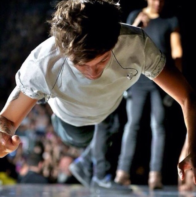 You deserve 5/5 ❤❤❤ Please follow @savvyteutsch and @harryswhoreos ❤❤❤