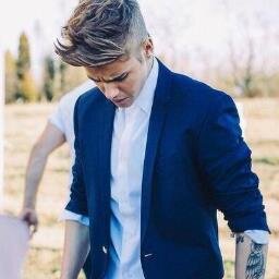 I will never stop pursuing my dreams NEVER SAY NEVER Believe  ♥ Music is my life music is my escape I'm Come evening bilemos your sexy dancer girl @justinbier