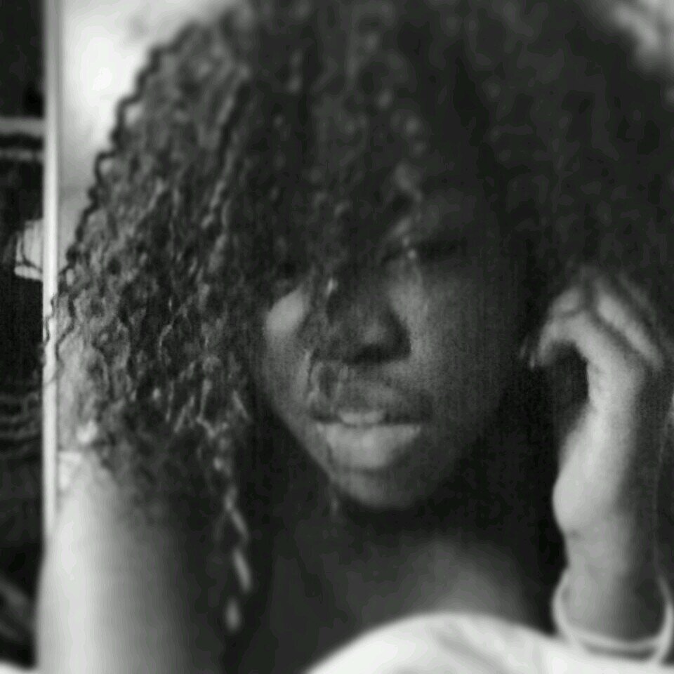 Pretty , short , taken , dont need to know much , just follow :) btw follow me on ig @love_shortiee .