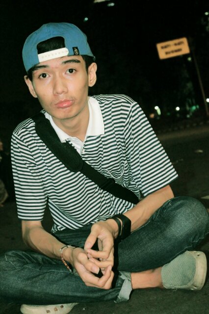 adhoefahrezha's profile picture. Bio itu hanyalah sebagai tulisan pendek dan biasanya cuman di isi nama pacar. Instagram: adhongoo