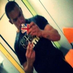 .. Eu sou o que posso na medida que me permitem..
Quando posso, eu ultrapasso as fronteiras ...segue - insta// daviid_marcondes
