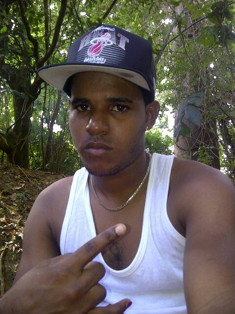 Javyrondon@hotmail.com.   30/9/1992  san rafael del yuma (R.D)...